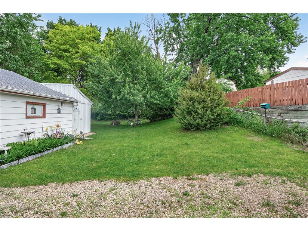 1283 Burke Avenue E Maplewood MN 55109 7060487 image25
