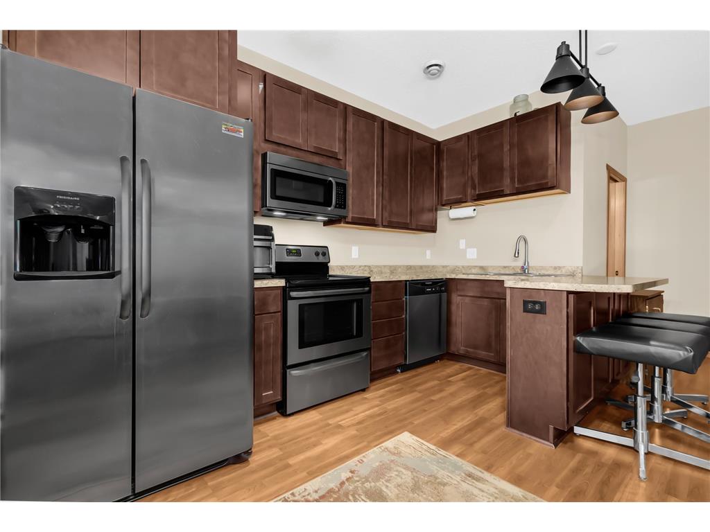 1283 County Road D Circle E #B Vadnais Heights MN 55109 7075314 image10