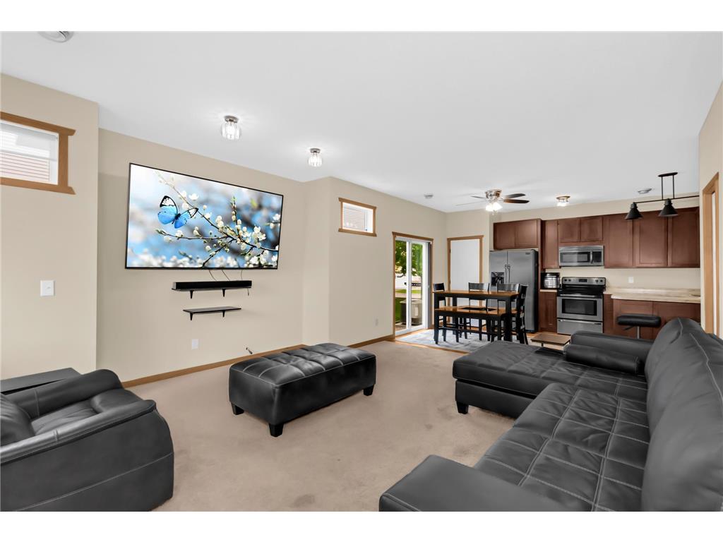 1283 County Road D Circle E #B Vadnais Heights MN 55109 7075314 image7