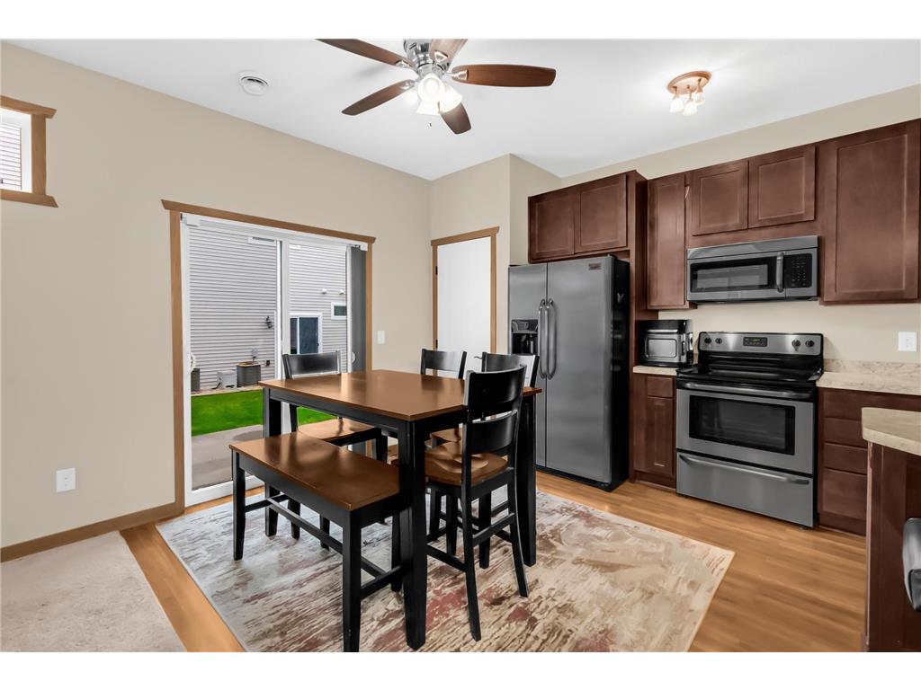 1283 County Road D Circle E #B Vadnais Heights MN 55109 7075314 image8