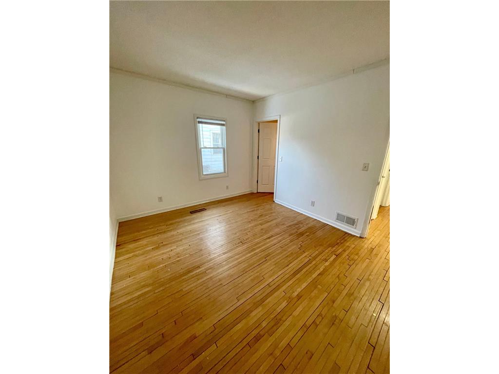 1283 Rice Street Saint Paul MN 55117 7036258 image5