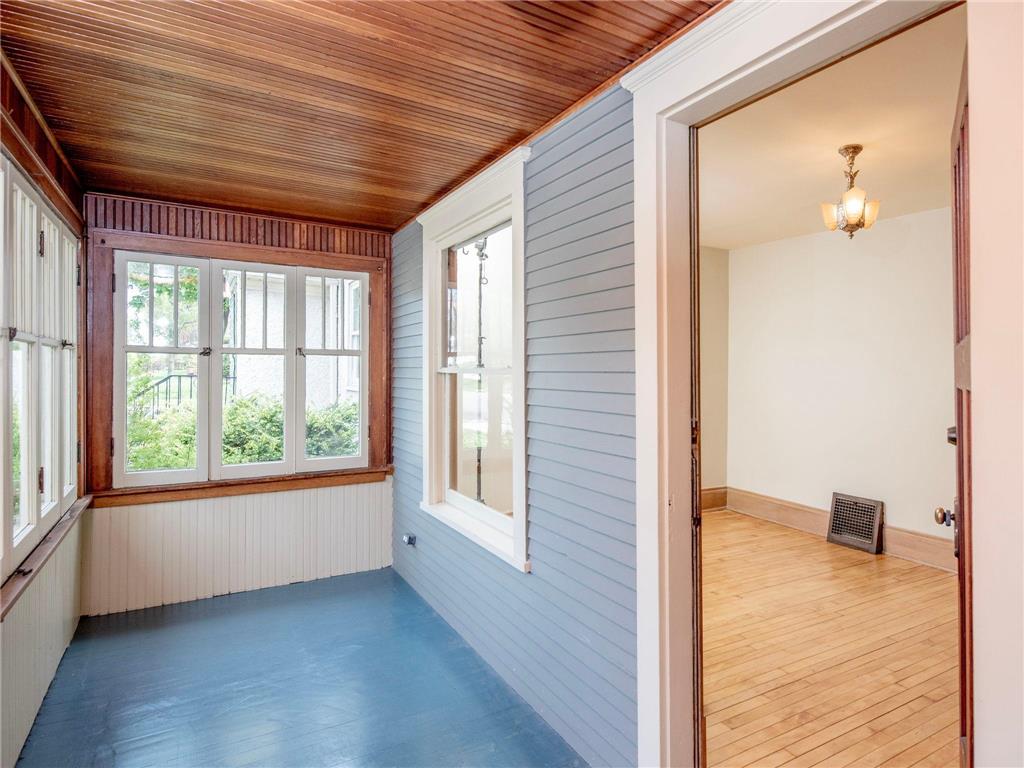 1284 Eleanor Avenue Saint Paul MN 55116 7030675 image8