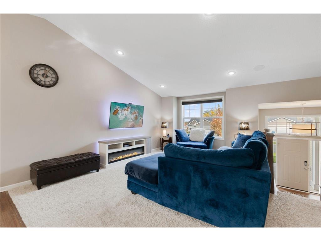 1284 Meadow Lane S Shakopee MN 55379 7004167 image10