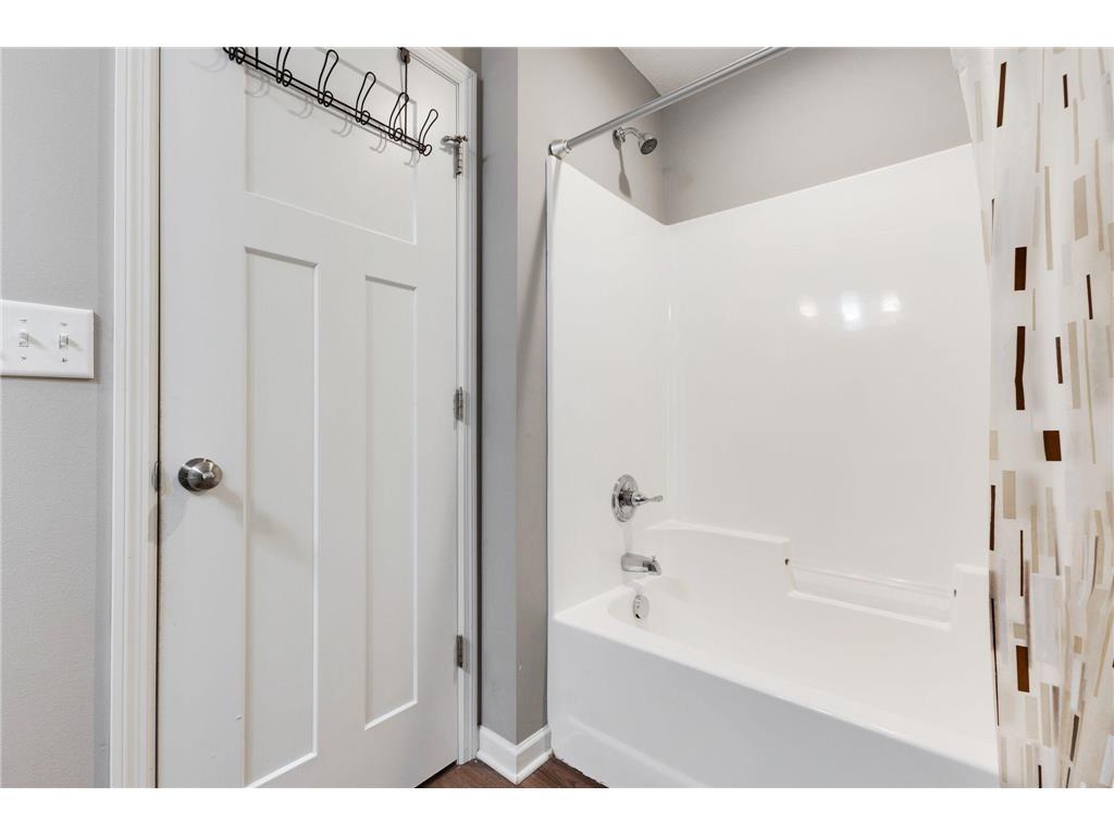 1284 Meadow Lane S Shakopee MN 55379 7004167 image13