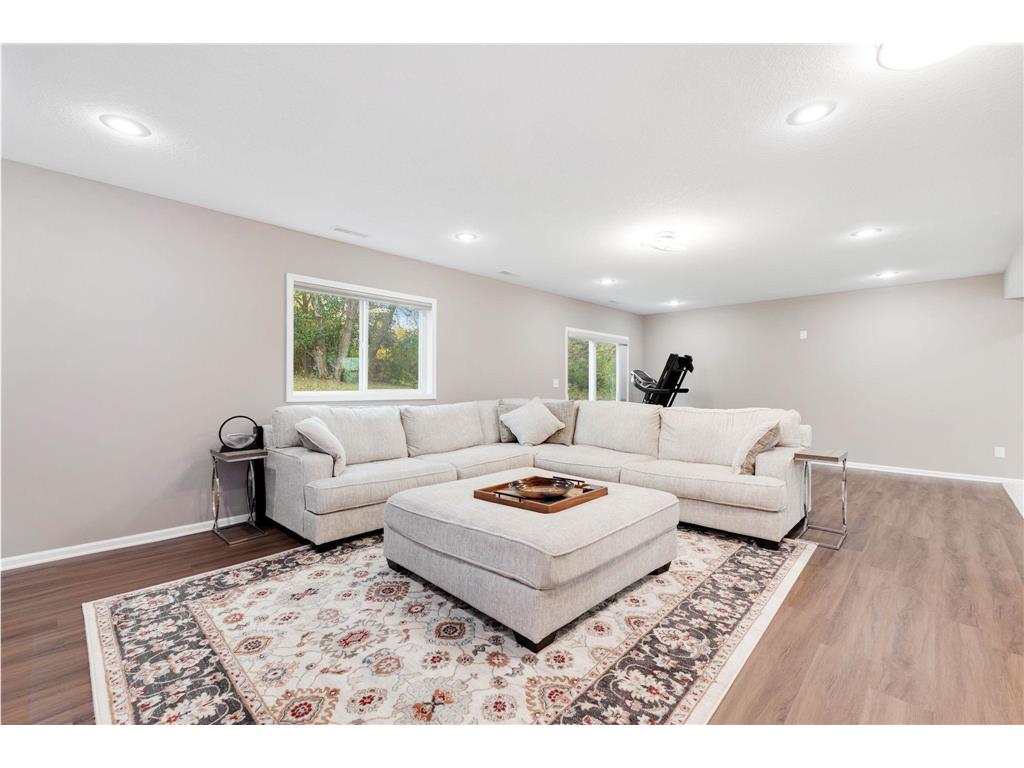 1284 Meadow Lane S Shakopee MN 55379 7004167 image27