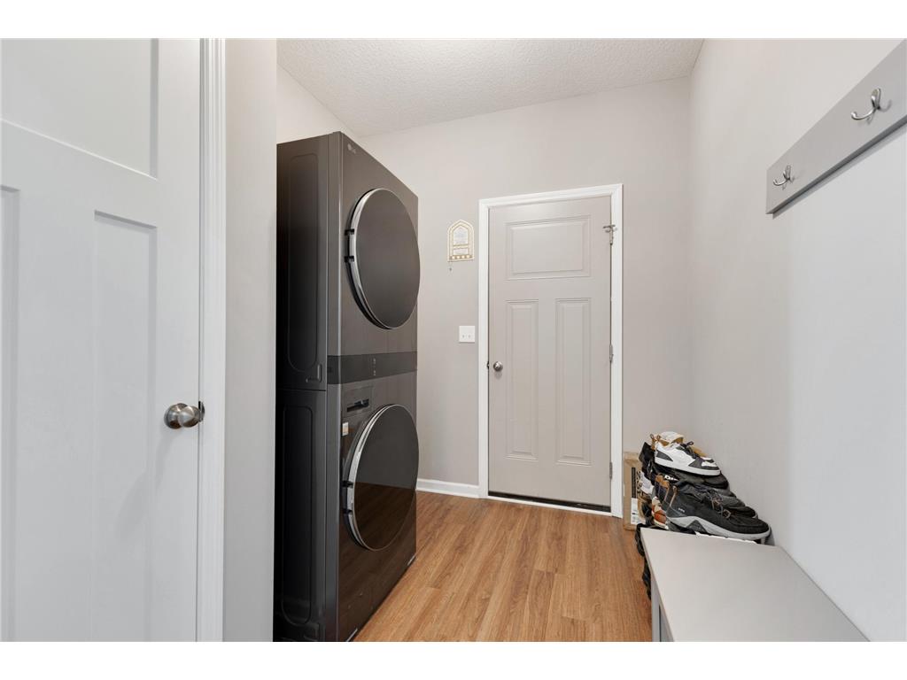 1284 Meadow Lane S Shakopee MN 55379 7004167 image38