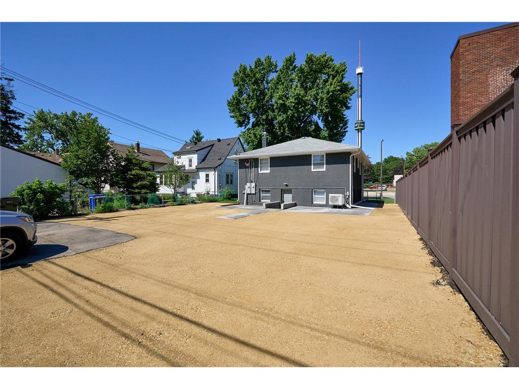 1284 Snelling Avenue N Saint Paul MN 55108 6773765 image2