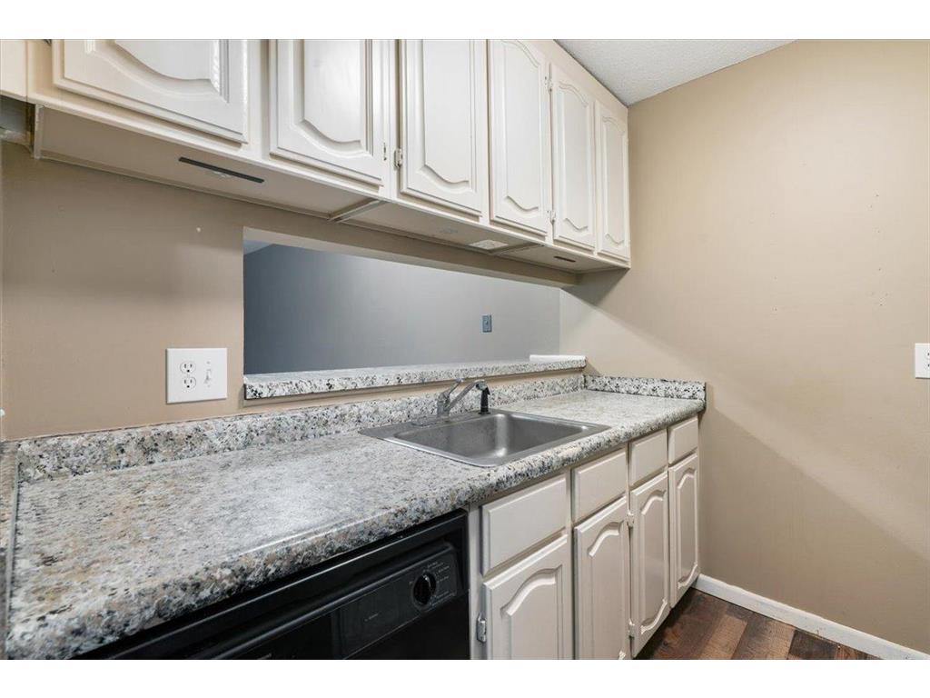 12840 Nicollet Avenue #302 Burnsville MN 55337 7073647 image10