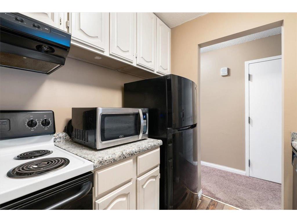 12840 Nicollet Avenue #302 Burnsville MN 55337 7073647 image11