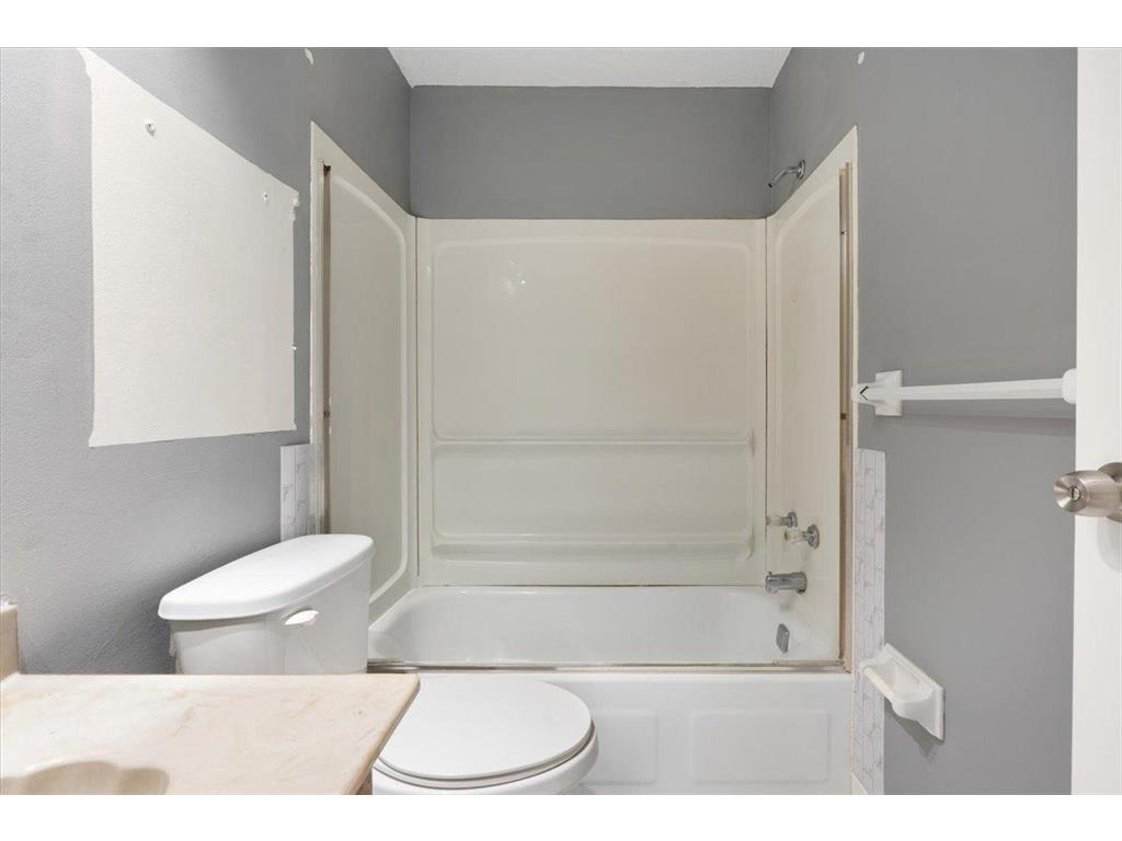 12840 Nicollet Avenue #302 Burnsville MN 55337 7073647 image17