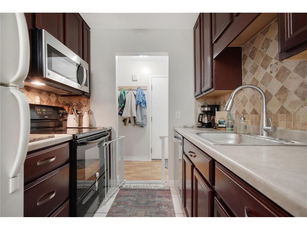 12846 Nicollet Avenue #202 Burnsville MN 55337 7037635 image2