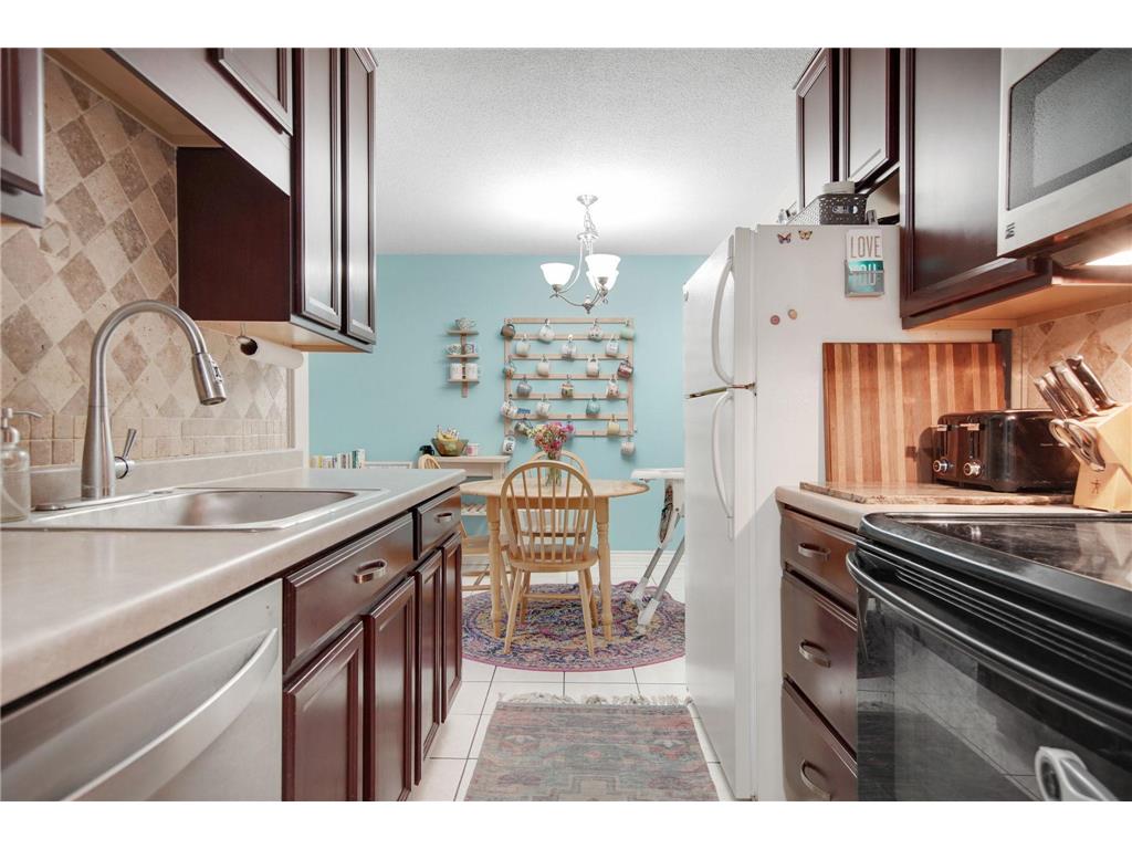 12846 Nicollet Avenue #202 Burnsville MN 55337 7037635 image5