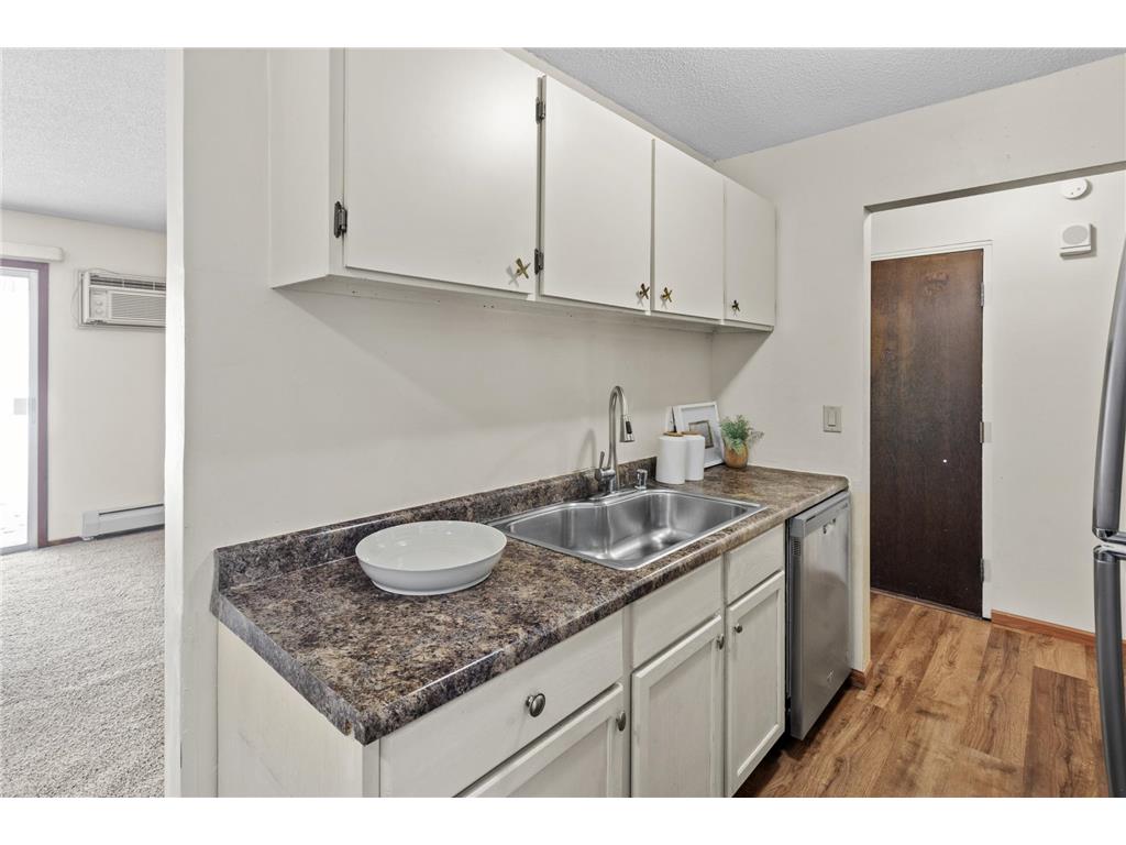 12848 Nicollet Avenue #101 Burnsville MN 55337 7039282 image12