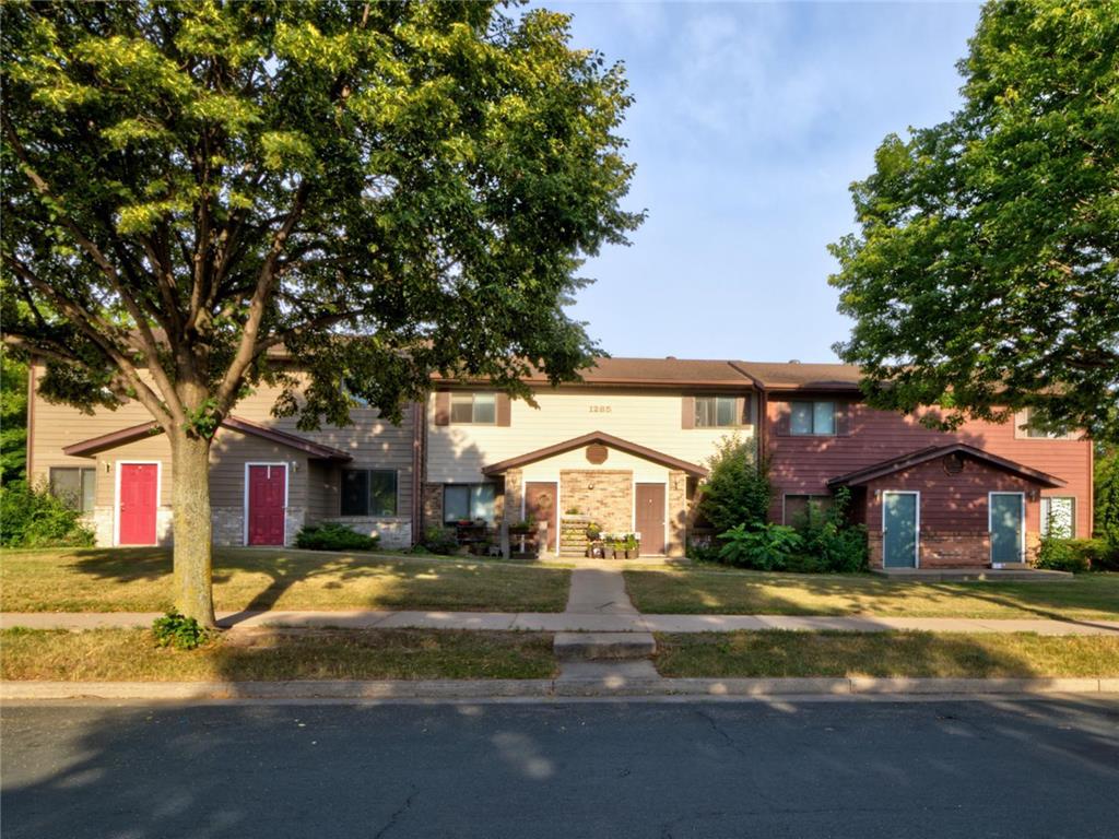 1285 Bartosh Lane, River Falls, WI, 54022 MLS 6240599 Edina Realty