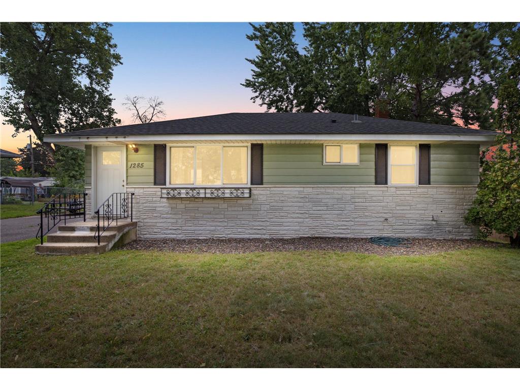 1285 County Road B E Maplewood MN 55109 6584829 image1