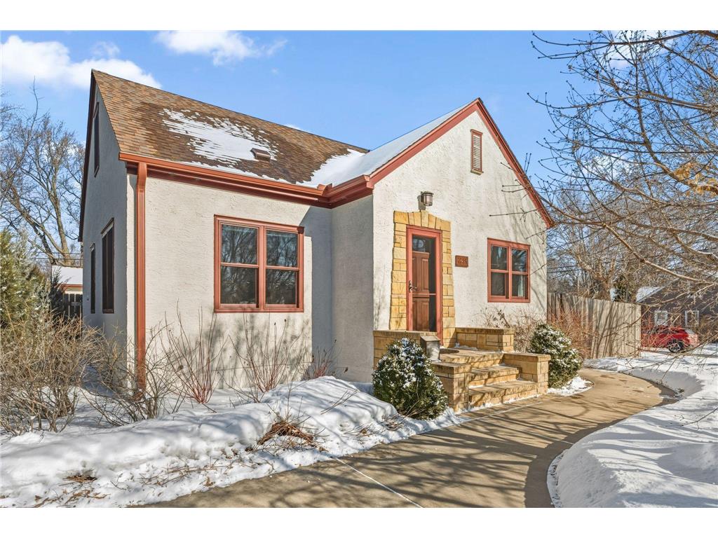 1285 Roselawn Avenue W Roseville MN 55113 7005553 image1