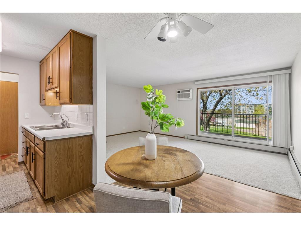 12852 Nicollet Avenue #202 Burnsville MN 55337 7053210 image12