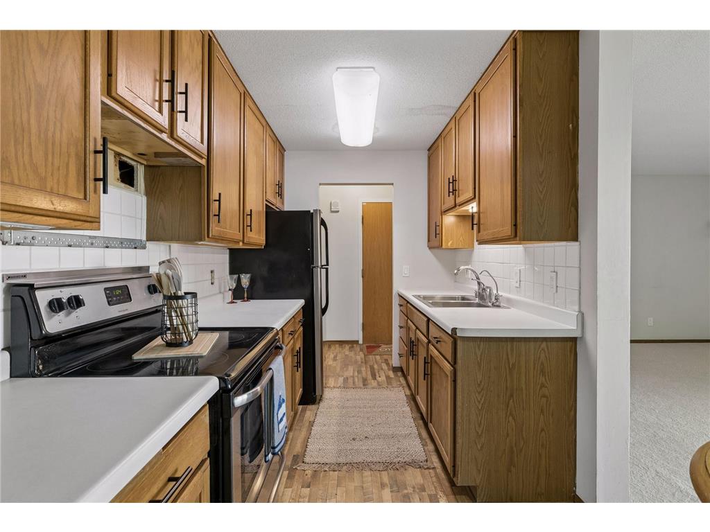 12852 Nicollet Avenue #202 Burnsville MN 55337 7053210 image13