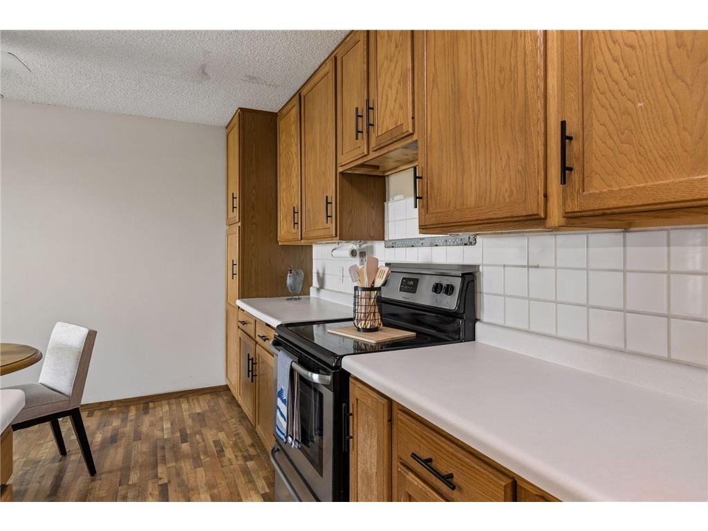 12852 Nicollet Avenue #202 Burnsville MN 55337 7053210 image18