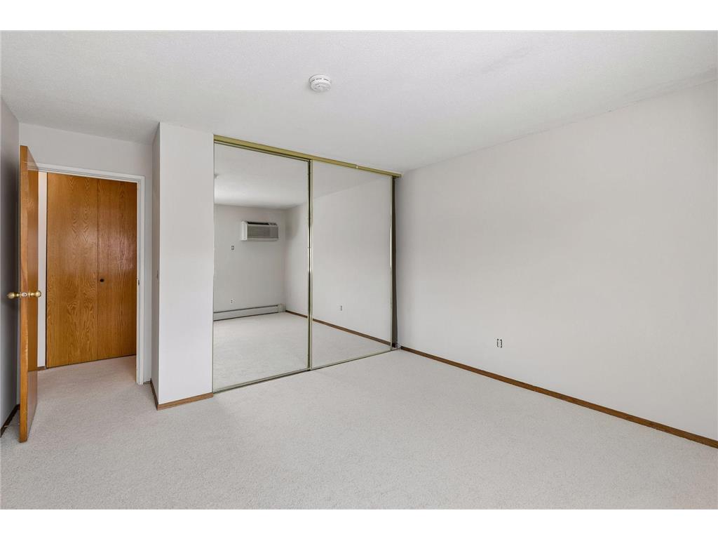 12852 Nicollet Avenue #202 Burnsville MN 55337 7053210 image20