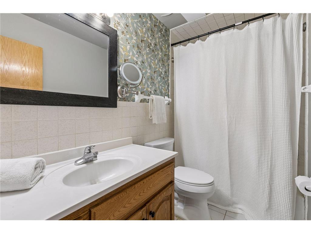 12852 Nicollet Avenue #202 Burnsville MN 55337 7053210 image24