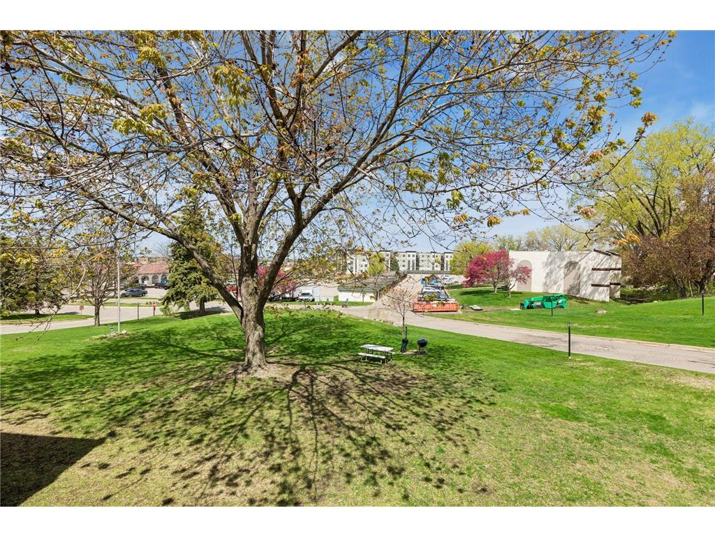 12852 Nicollet Avenue #202 Burnsville MN 55337 7053210 image27