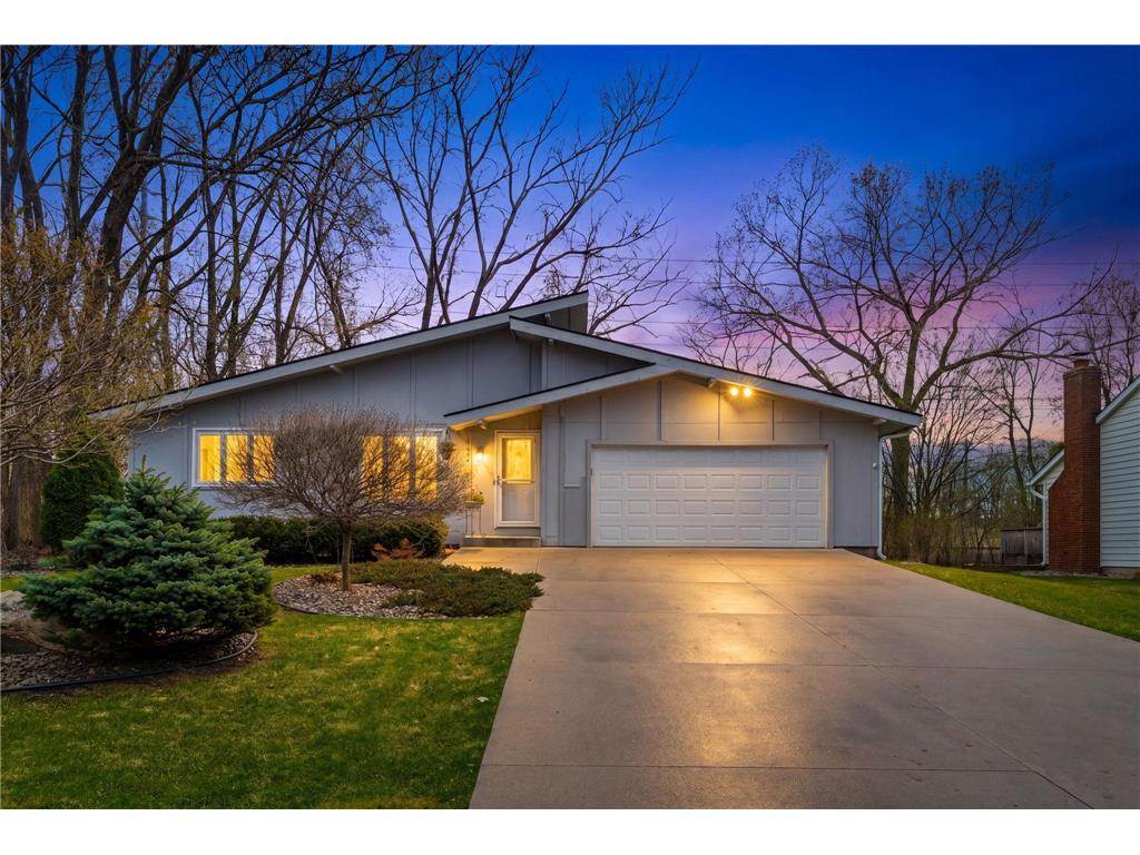 1286 Castle Court Golden Valley MN 55427 7047933 image1