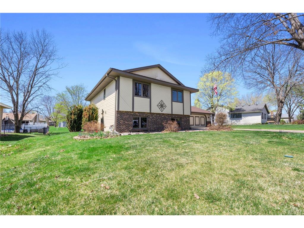 1286 Emerald Lane Shakopee MN 55379 7041905 image2