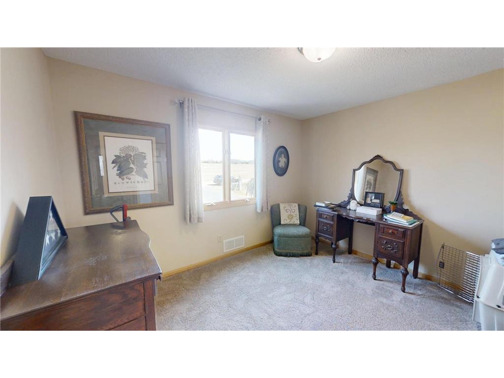 12860 Culver Avenue Faribault MN 55021 - Circle 7047786 image54