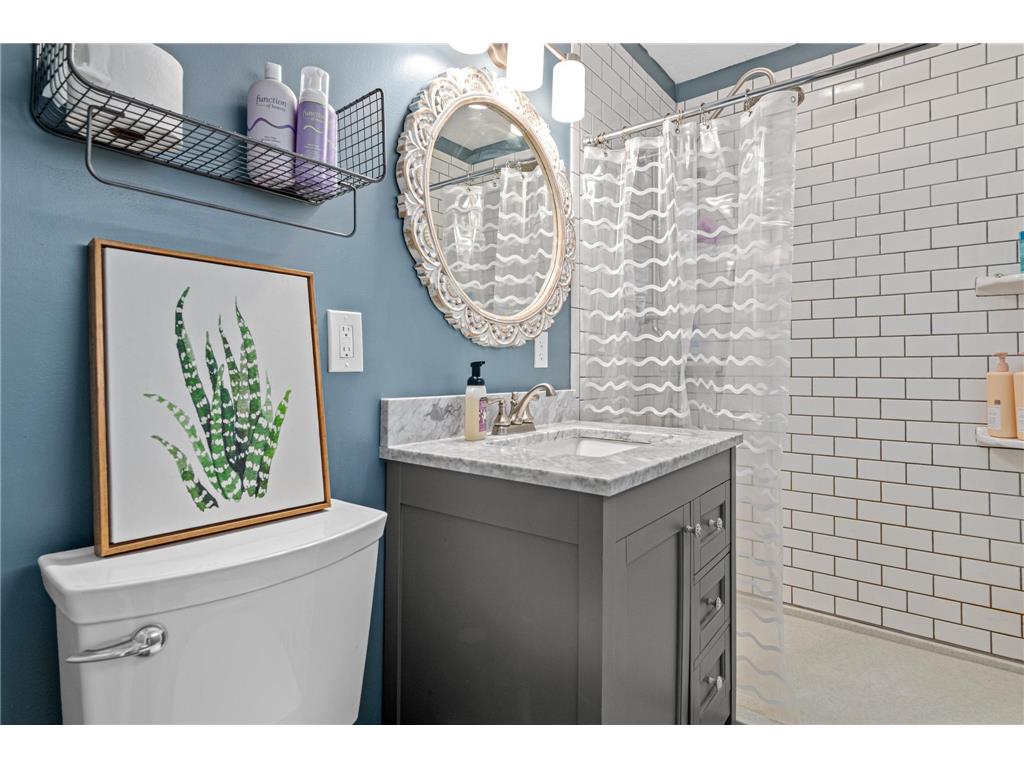 12865 1st Avenue S Burnsville MN 55337 7003178 image16