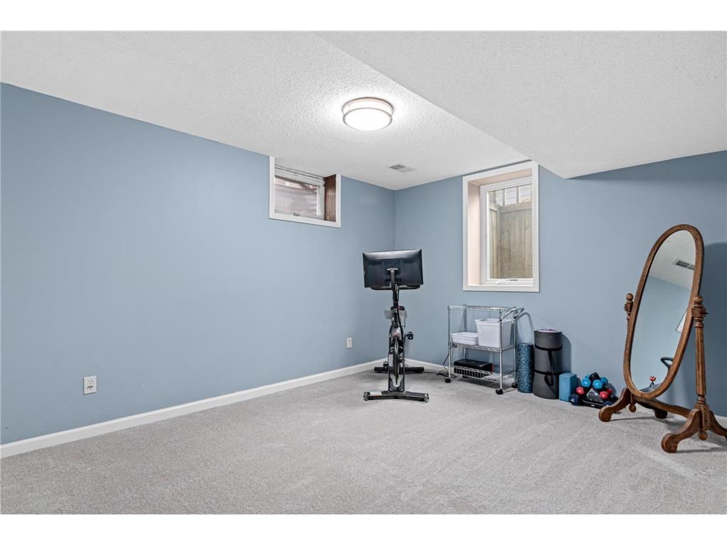 12865 1st Avenue S Burnsville MN 55337 7003178 image23