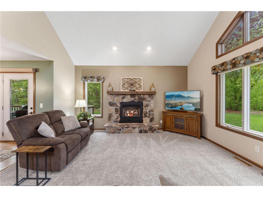 12870 Essex Way Apple Valley MN 55124 7006565 image10