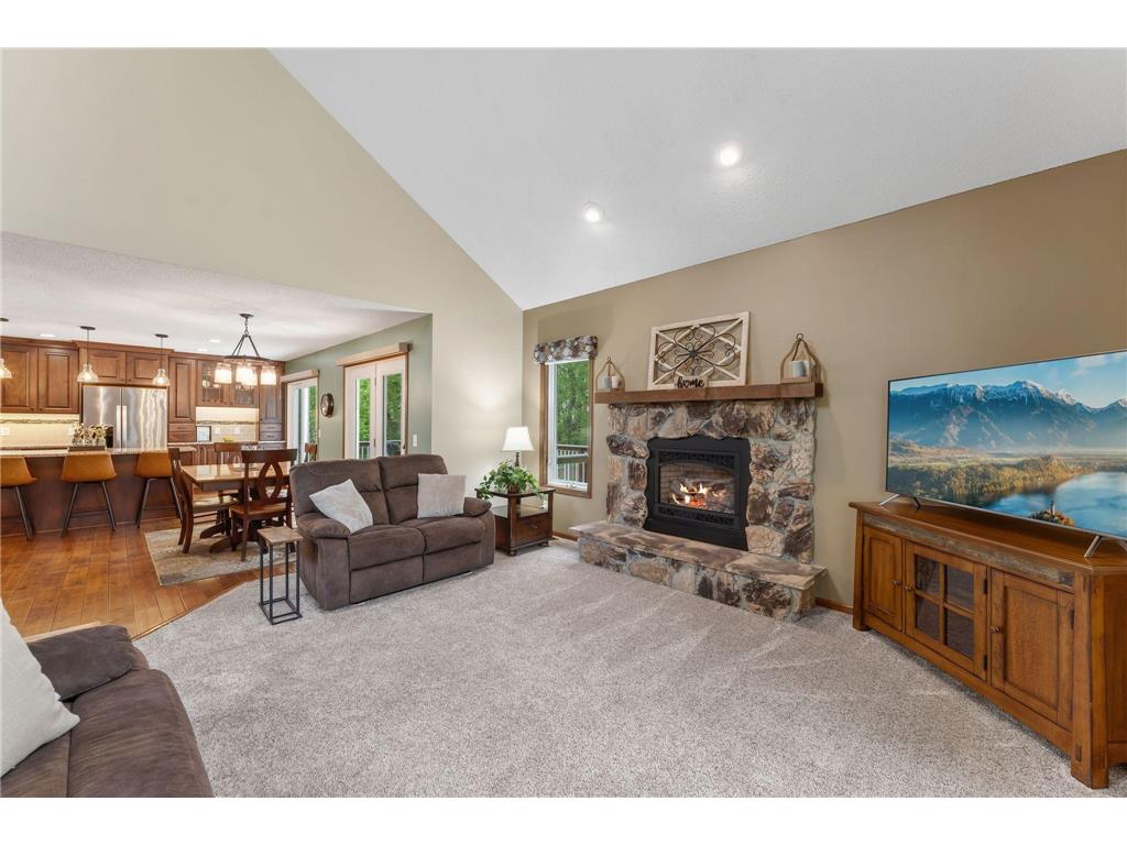 12870 Essex Way Apple Valley MN 55124 7006565 image12