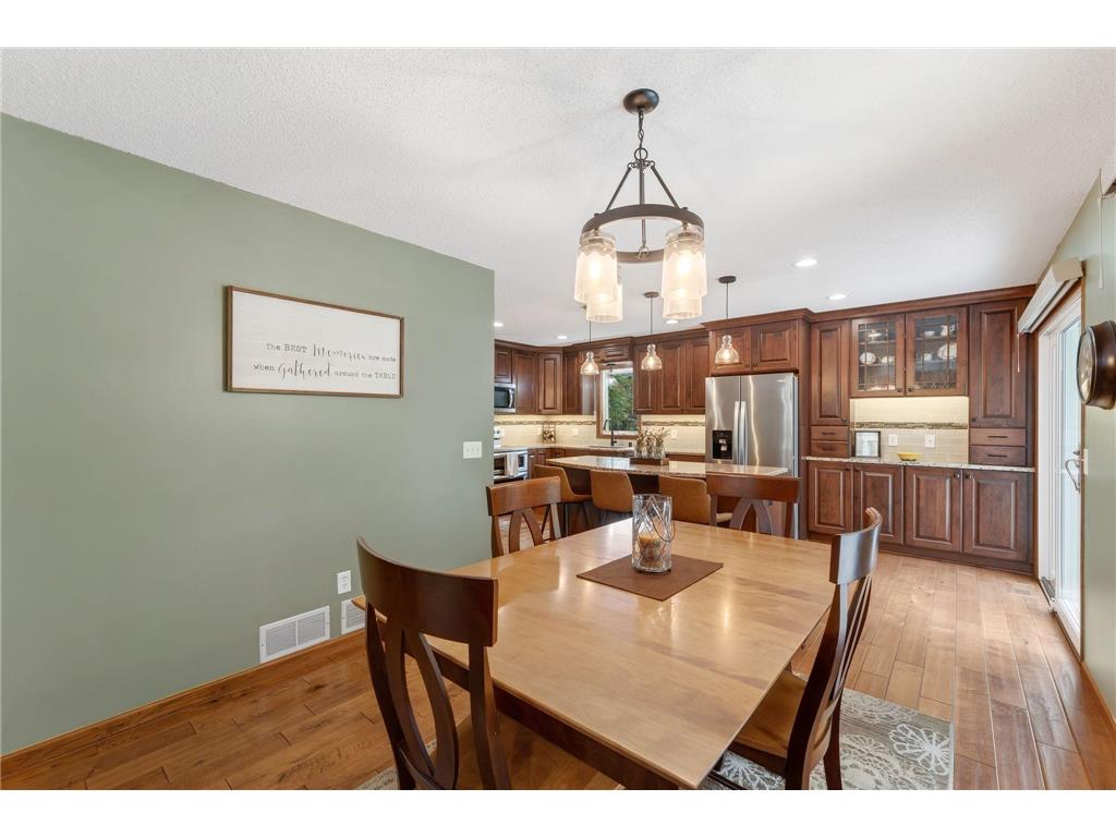 12870 Essex Way Apple Valley MN 55124 7006565 image14