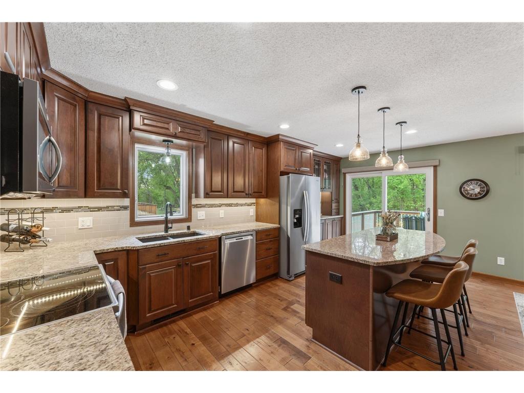 12870 Essex Way Apple Valley MN 55124 7006565 image22