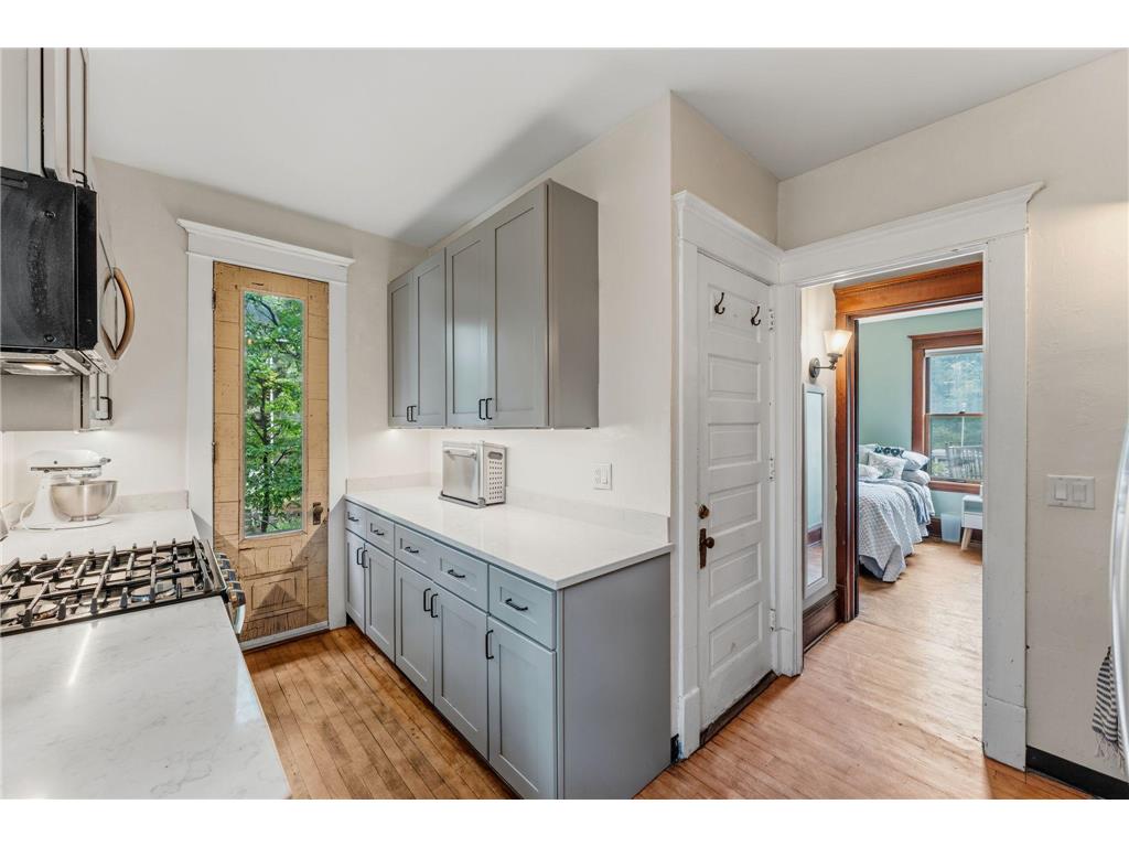 129 Arthur Avenue SE Minneapolis MN 55414 7091972 image10