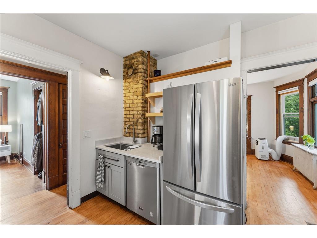 129 Arthur Avenue SE Minneapolis MN 55414 7091972 image11