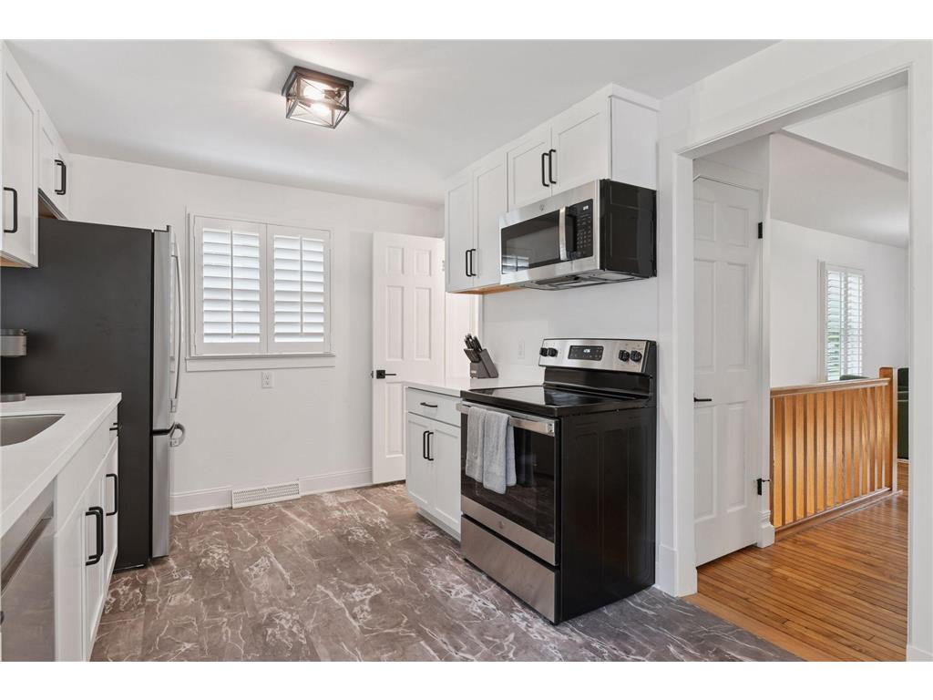 129 Chicago Avenue N Wayzata MN 55391 7062747 image10