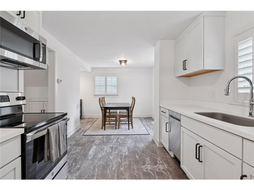 129 Chicago Avenue N Wayzata MN 55391 7062747 image11