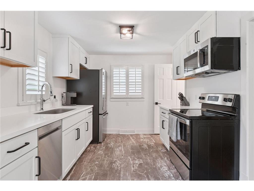 129 Chicago Avenue N Wayzata MN 55391 7062747 image9