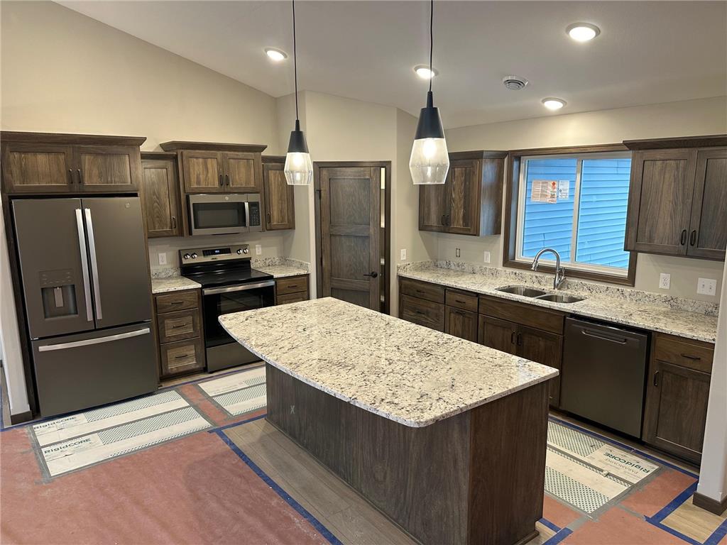 129 Highlands Boulevard Melrose MN 56352 6814942 image3