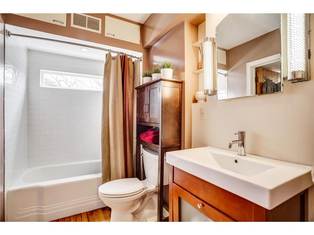 129 Melbourne Avenue SE Minneapolis MN 55414 7062730 image29