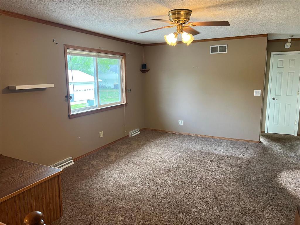 129 Nelson Street E Litchfield MN 55355 7065261 image16