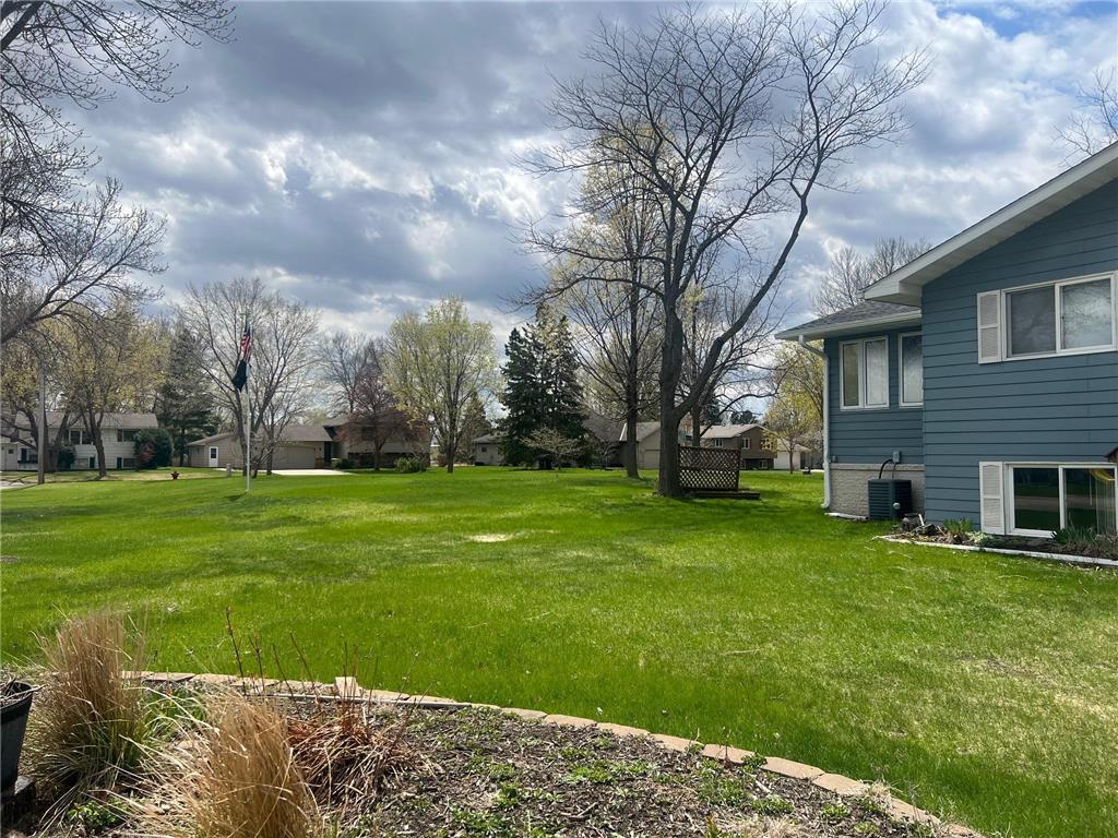 129 Nelson Street E Litchfield MN 55355 7065261 image24
