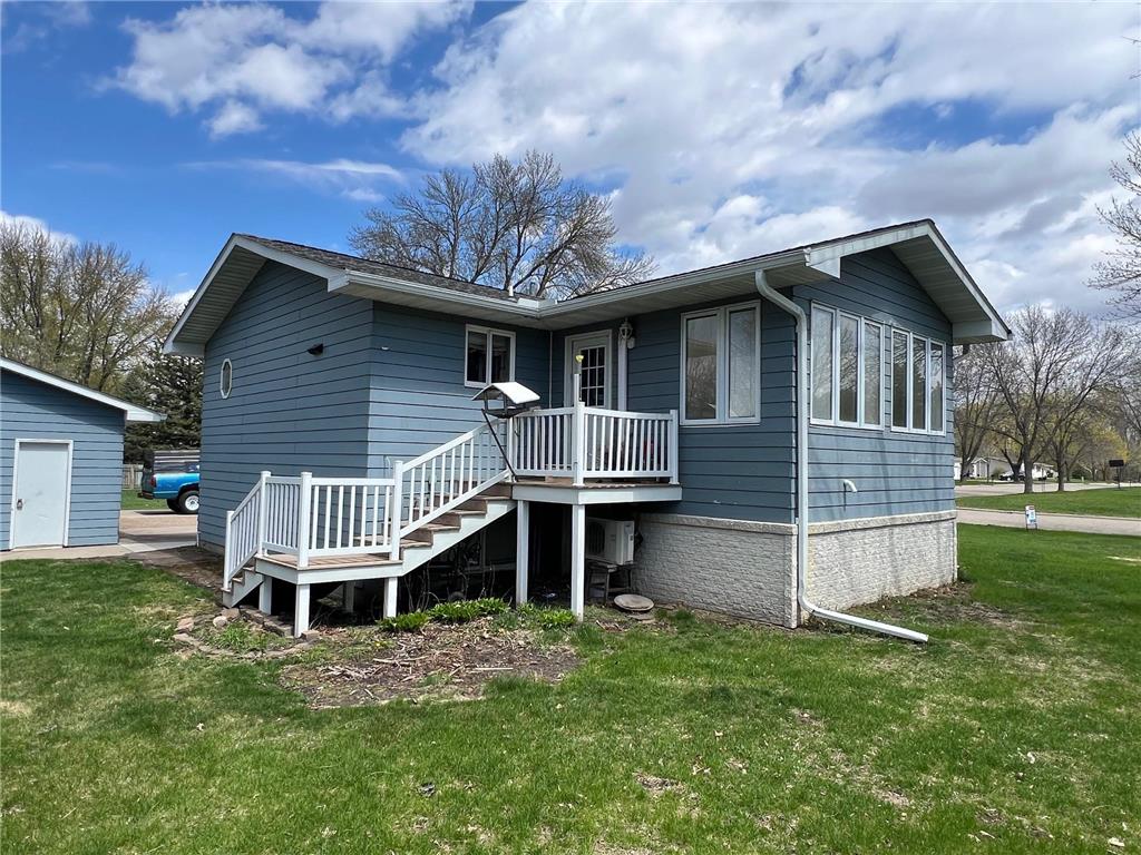 129 Nelson Street E Litchfield MN 55355 7065261 image3