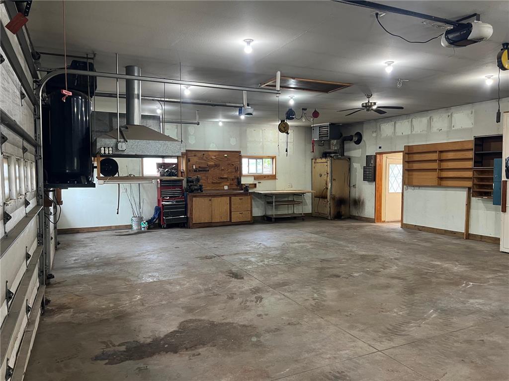 129 Nelson Street E Litchfield MN 55355 7065261 image41