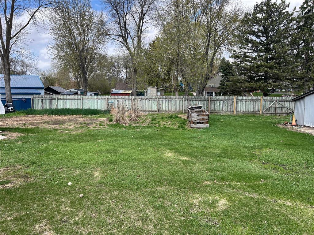 129 Nelson Street E Litchfield MN 55355 7065261 image52