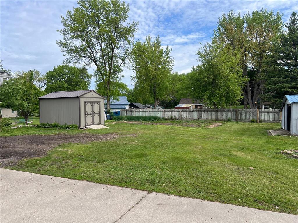 129 Nelson Street E Litchfield MN 55355 7065261 image57