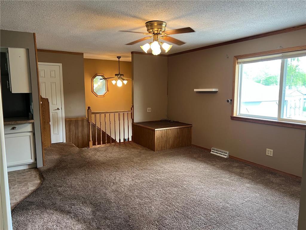 129 Nelson Street E Litchfield MN 55355 7065261 image6