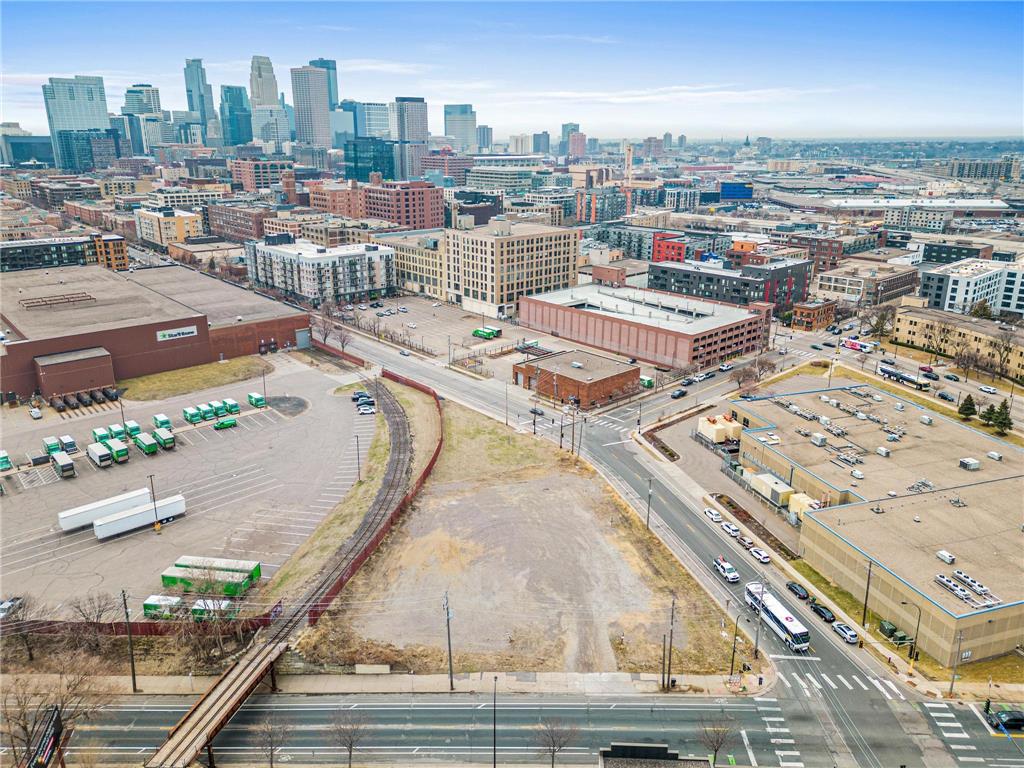 129 Plymouth Avenue N Minneapolis MN 55411 6703707 image4